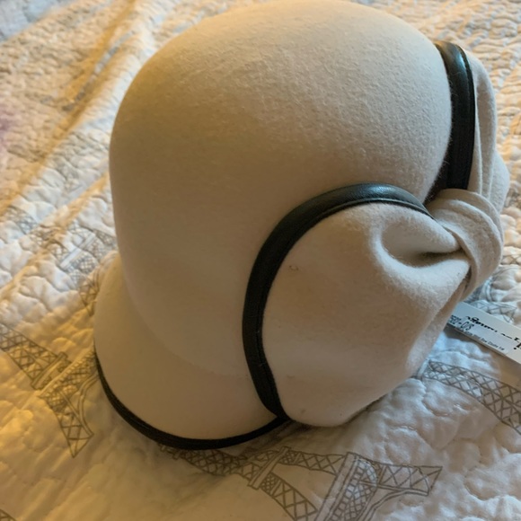 Unique Vintage wool hat with bow NWOT unworn - Picture 2 of 4